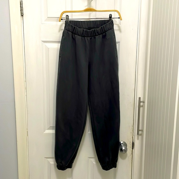 Hollister slate grey sweat pants - Picture 2 of 7